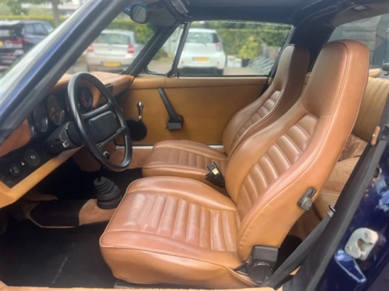 1975 Porsche 911 S Targa - Thumbnail 6