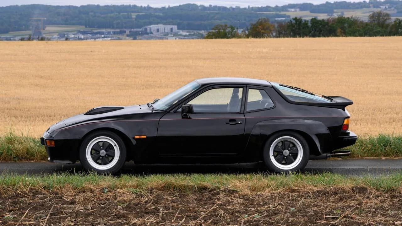 1981 Porsche 924 Carrera GT - Thumbnail 4
