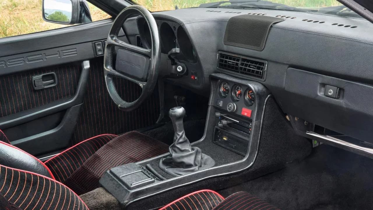 1981 Porsche 924 Carrera GT - Thumbnail 8