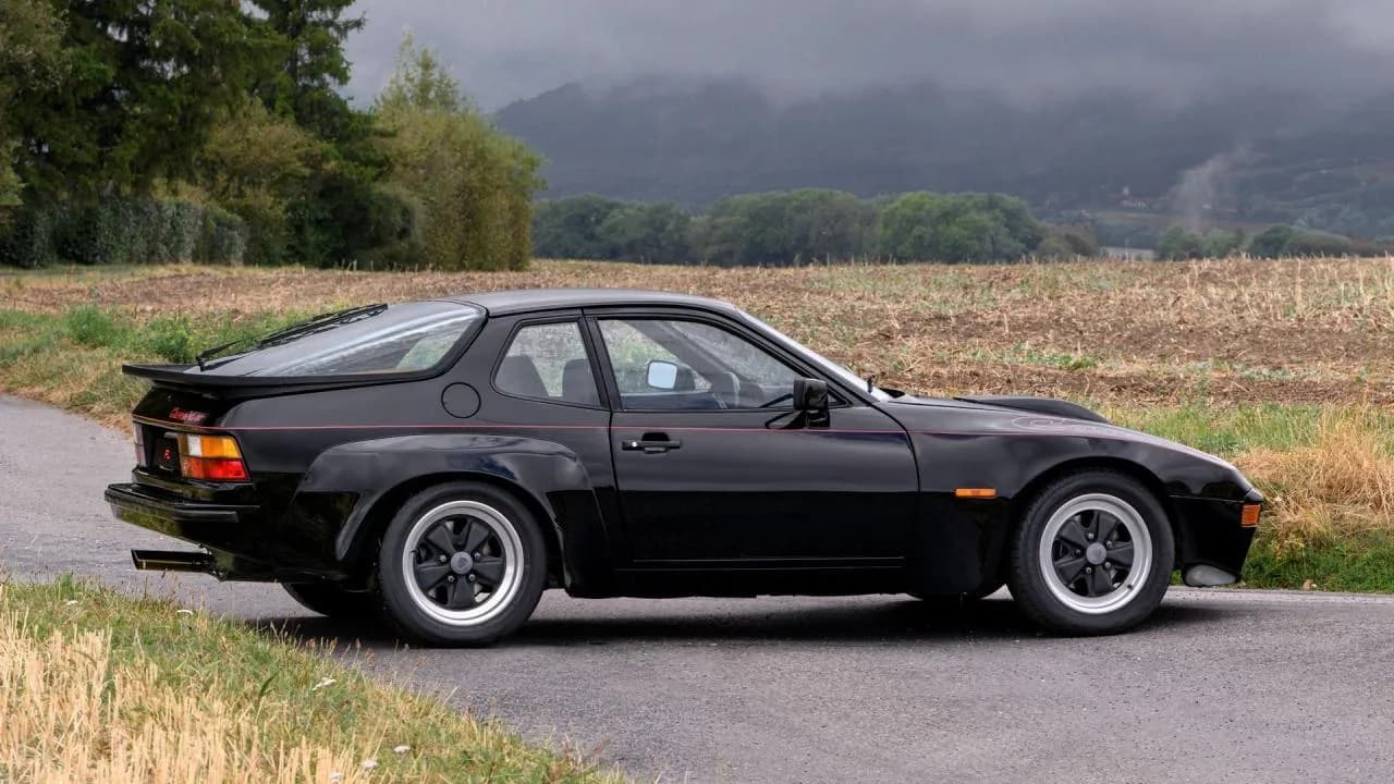 1981 Porsche 924 Carrera GT - Thumbnail 3