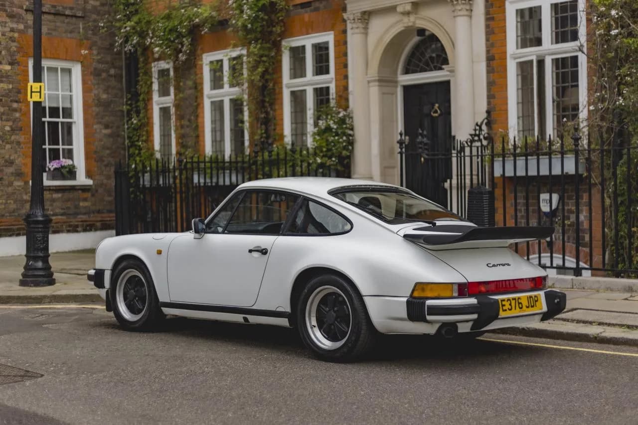 1988 Porsche 911 3.2 Carrera Sport - Thumbnail 8