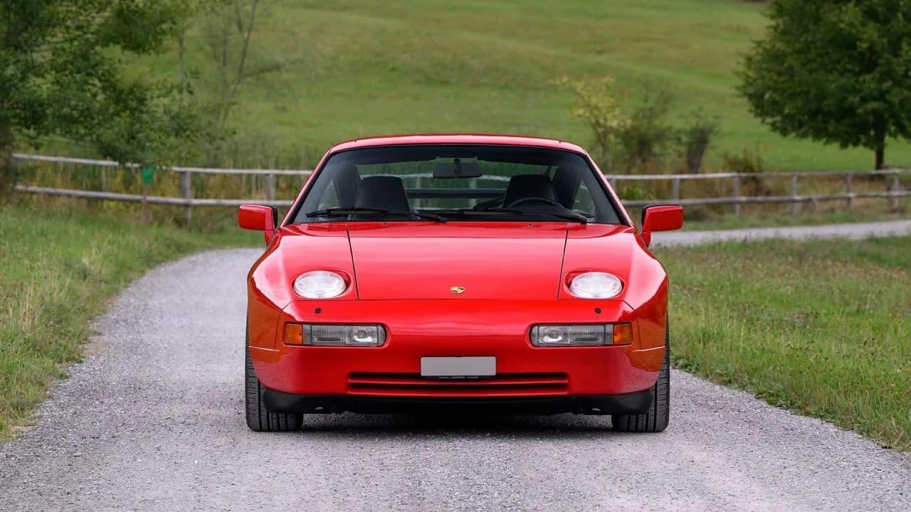 1989 Porsche 928 S4 - Thumbnail 4