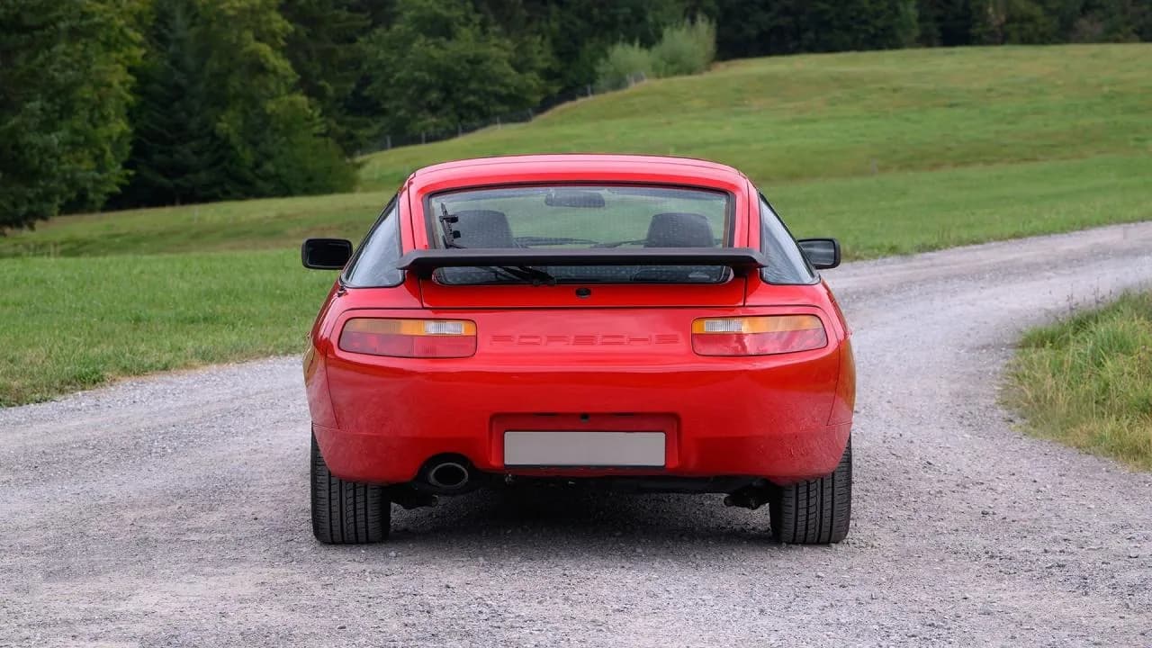 1989 Porsche 928 S4 - Thumbnail 5