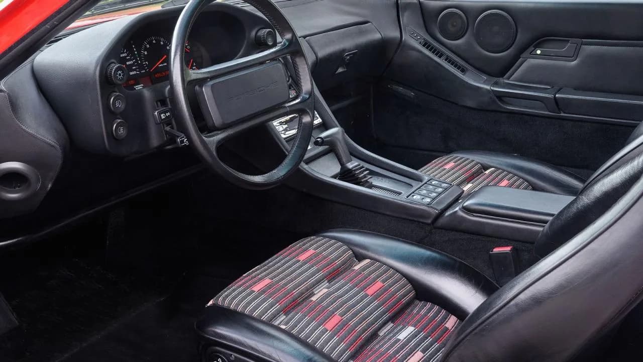 1989 Porsche 928 S4 - Thumbnail 6