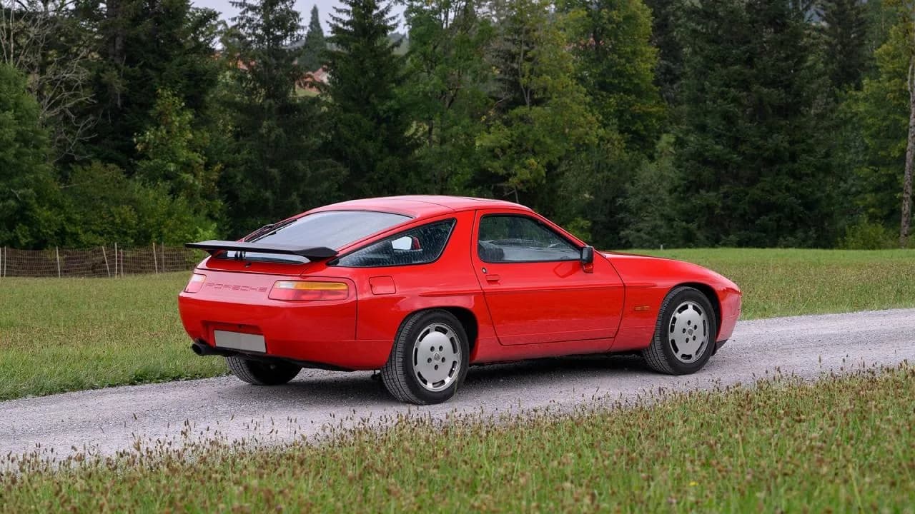 1989 Porsche 928 S4 - Thumbnail 3