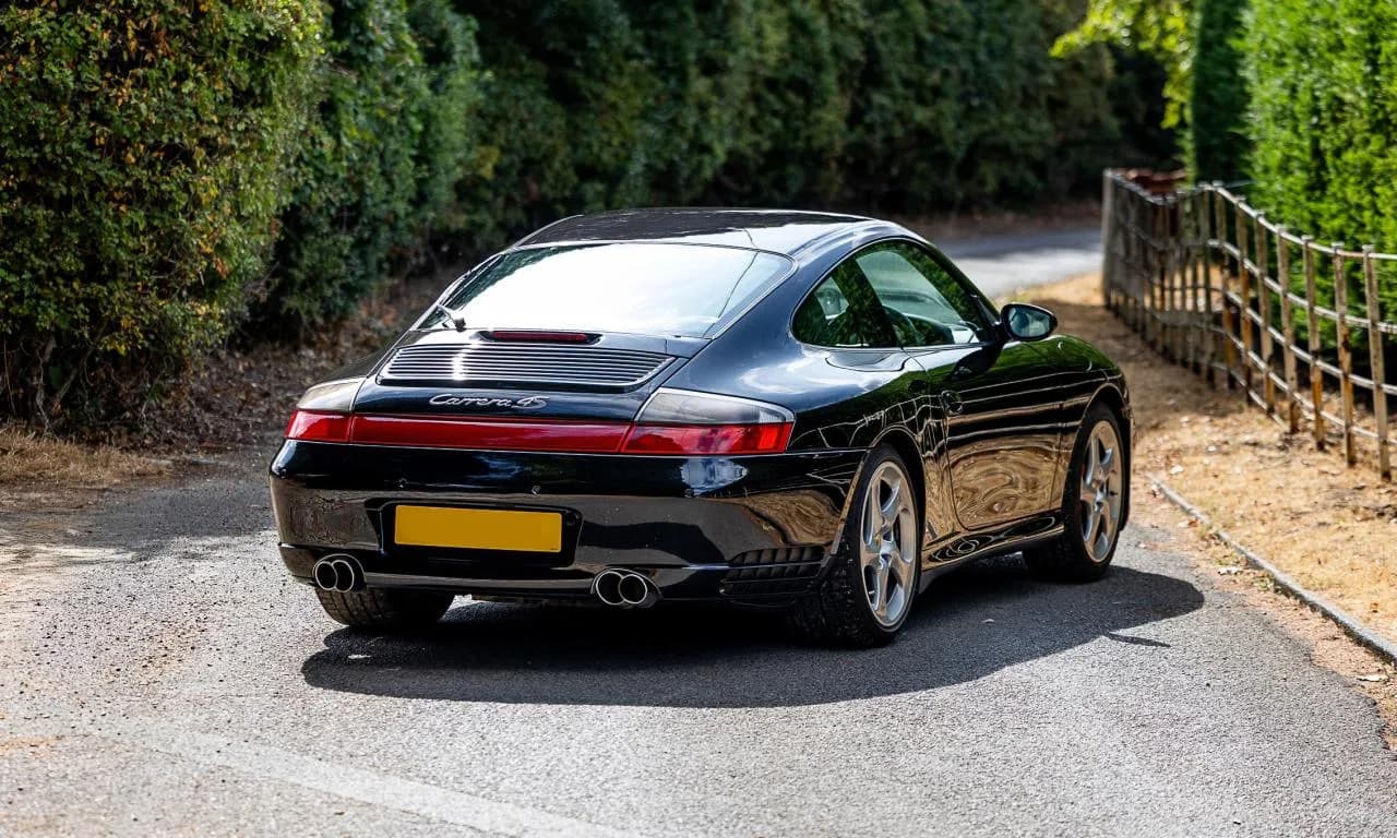 2002 Porsche 911/996 Carrera 4S - Thumbnail 3