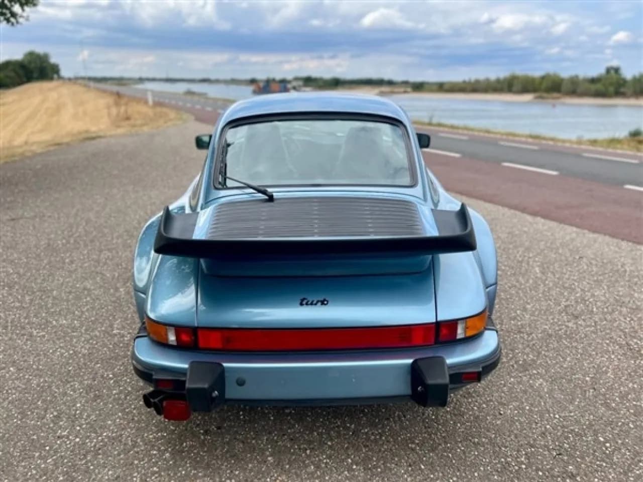 1985 Porsche 911 (930) TURBO - Thumbnail 6