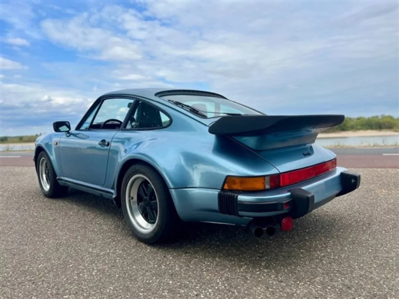 1985 Porsche 911 (930) TURBO - Thumbnail 7
