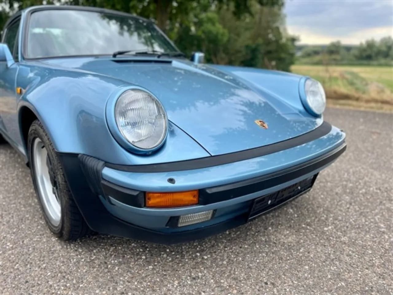 1985 Porsche 911 (930) TURBO - Thumbnail 3