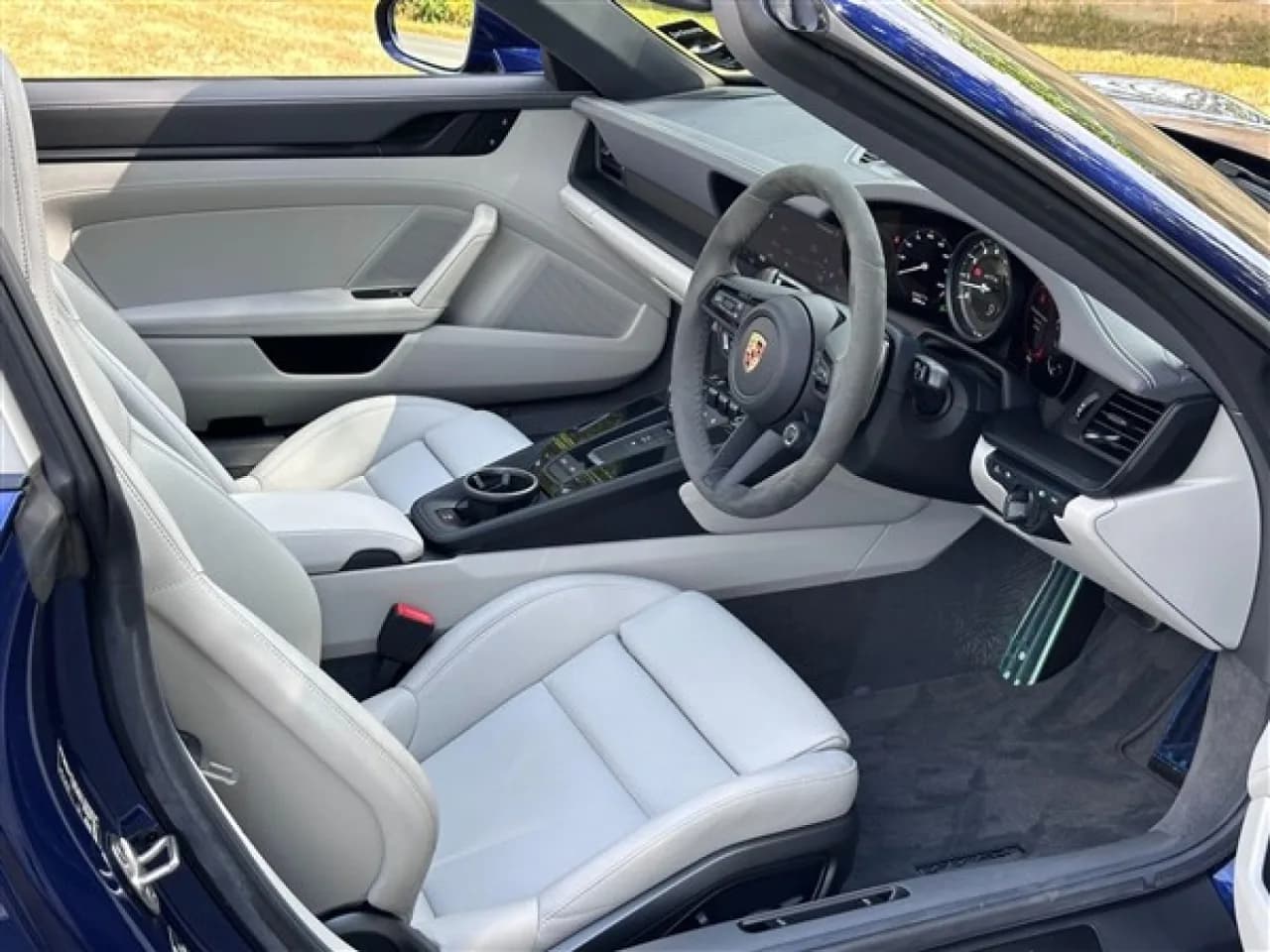 2023 Porsche 911 (992) - Thumbnail 8