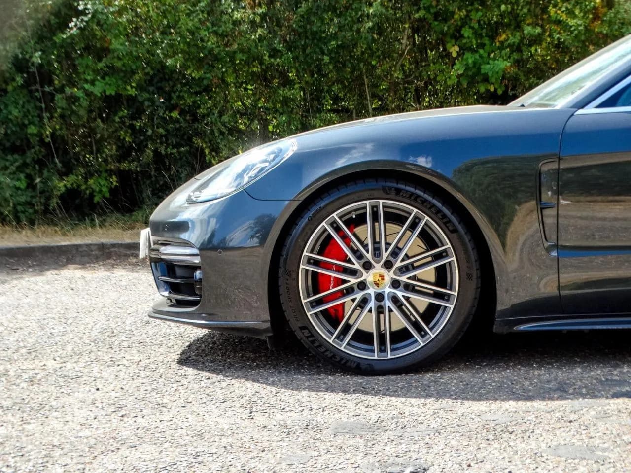 2017 Porsche 4.0T V8 Turbo Sport Turismo PDK 4WD Euro 6 (s/s) 5dr - Thumbnail 5